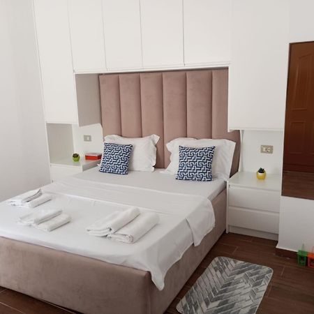 Mario Rooms Sarandë 外观 照片