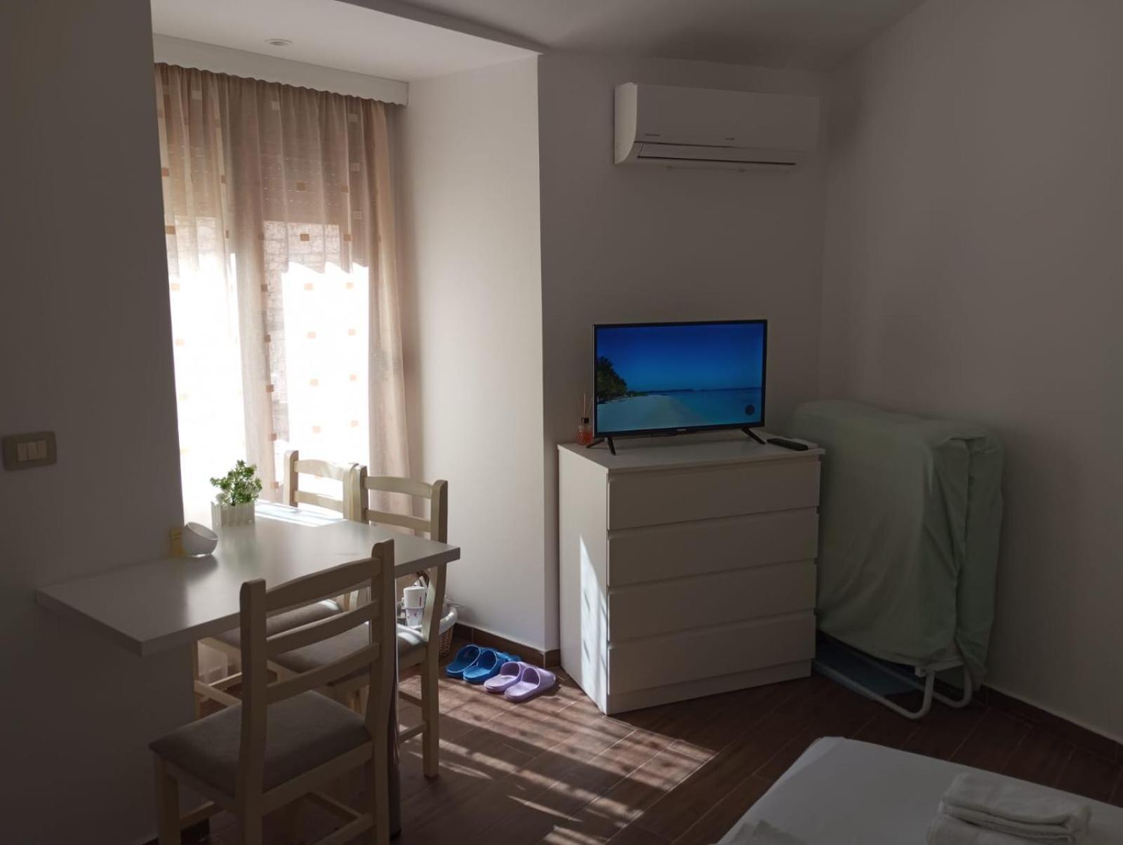 Mario Rooms Sarandë 外观 照片
