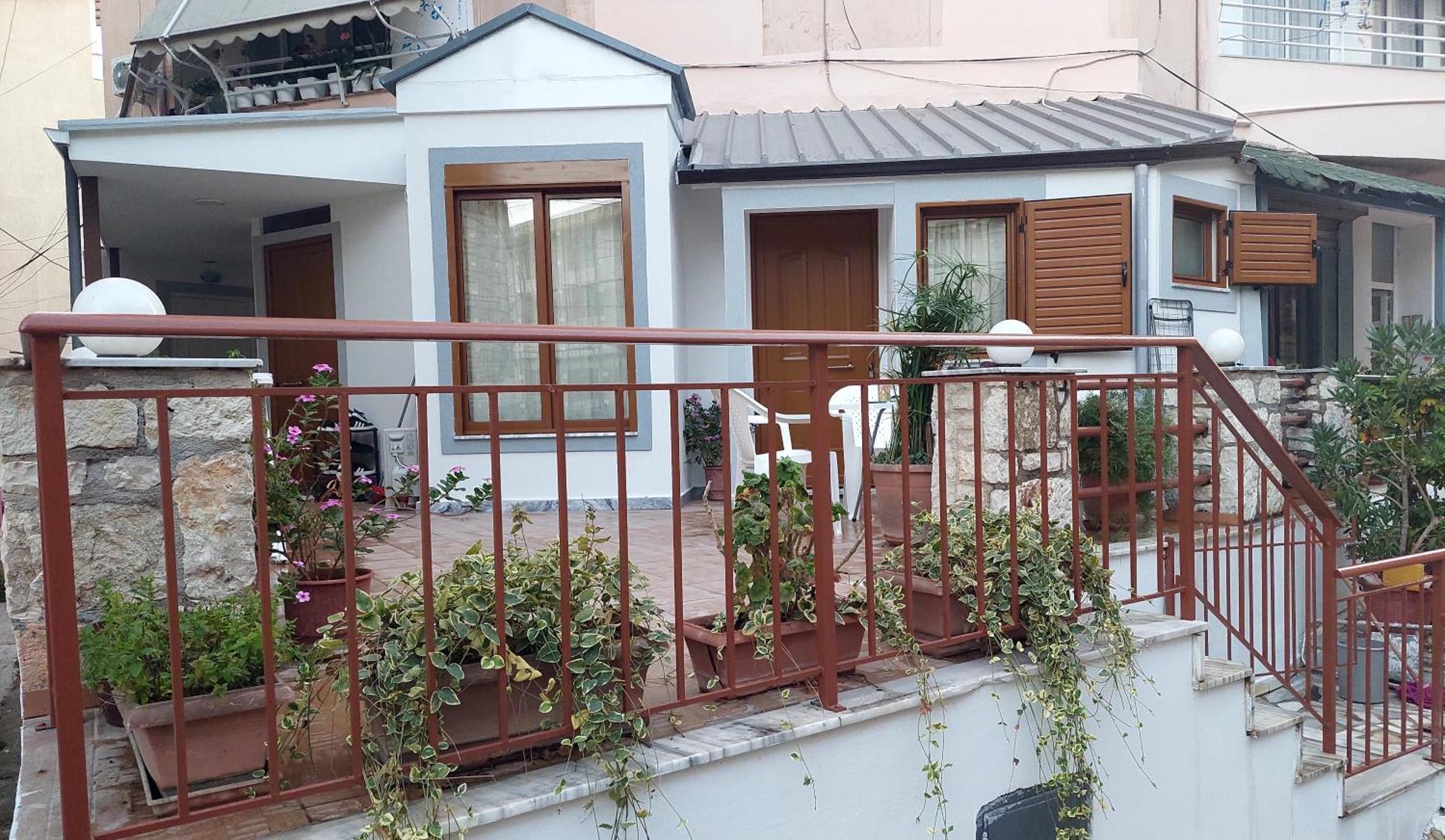 Mario Rooms Sarandë 外观 照片